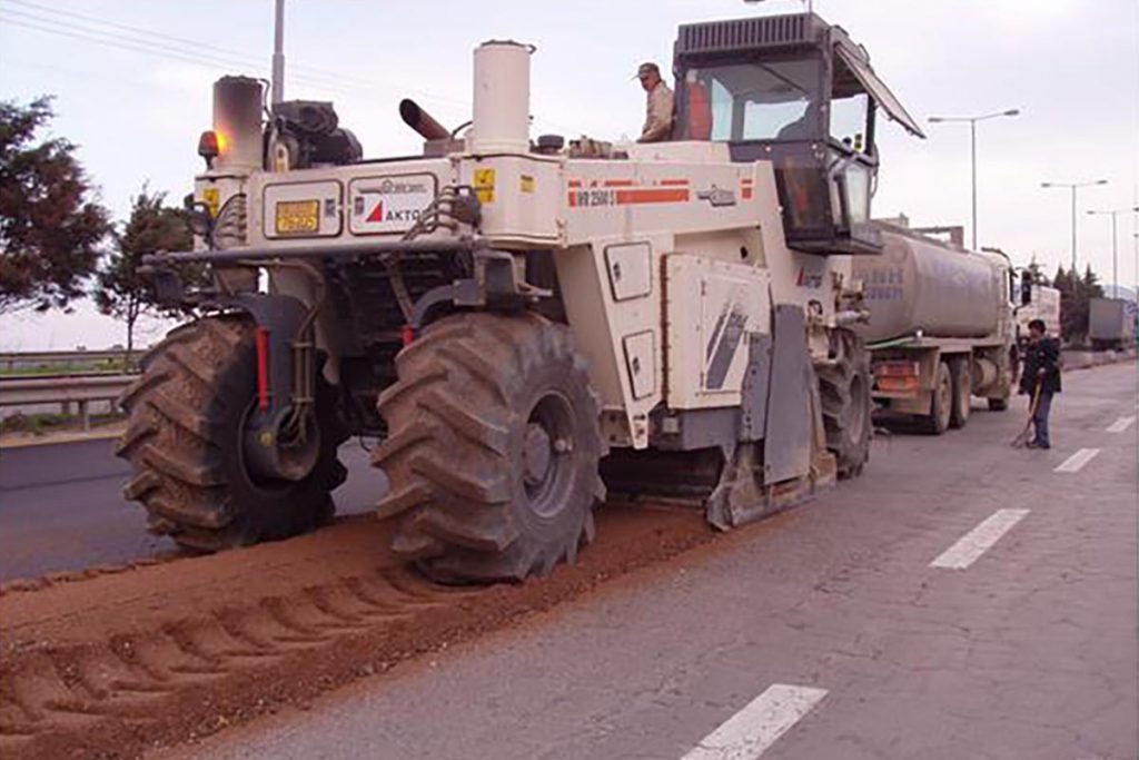 Cold in-place recycling using foamed asphalt