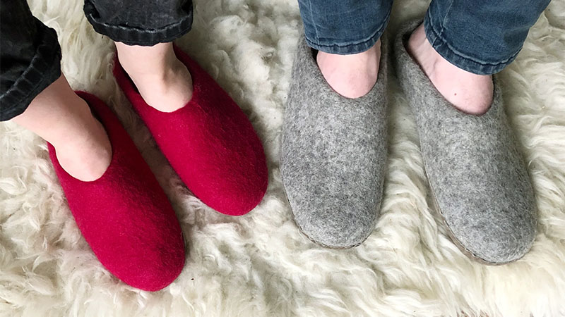 Aura Que sustainable slippers