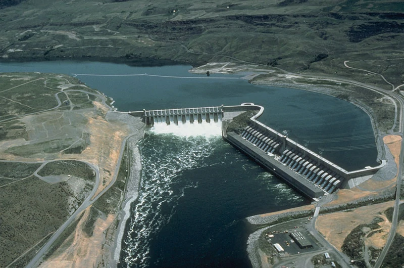 Chief Joseph run-of-the-river dam