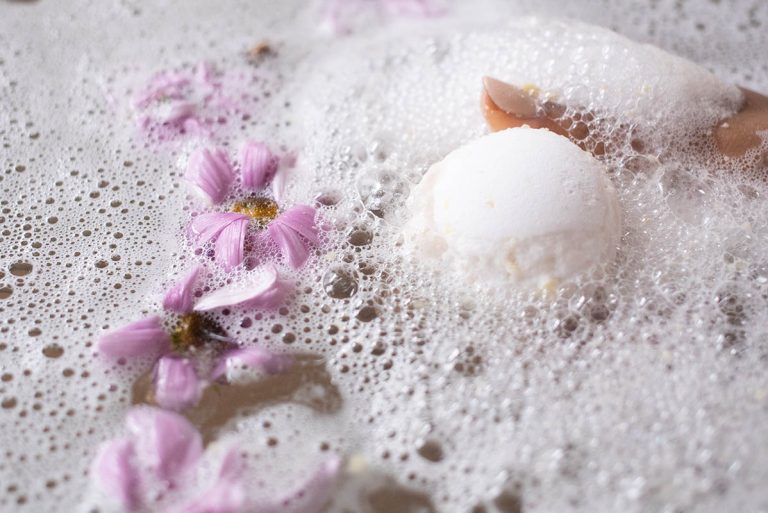 Eco Friendly Bubble Bath for Sustainable Bath Time