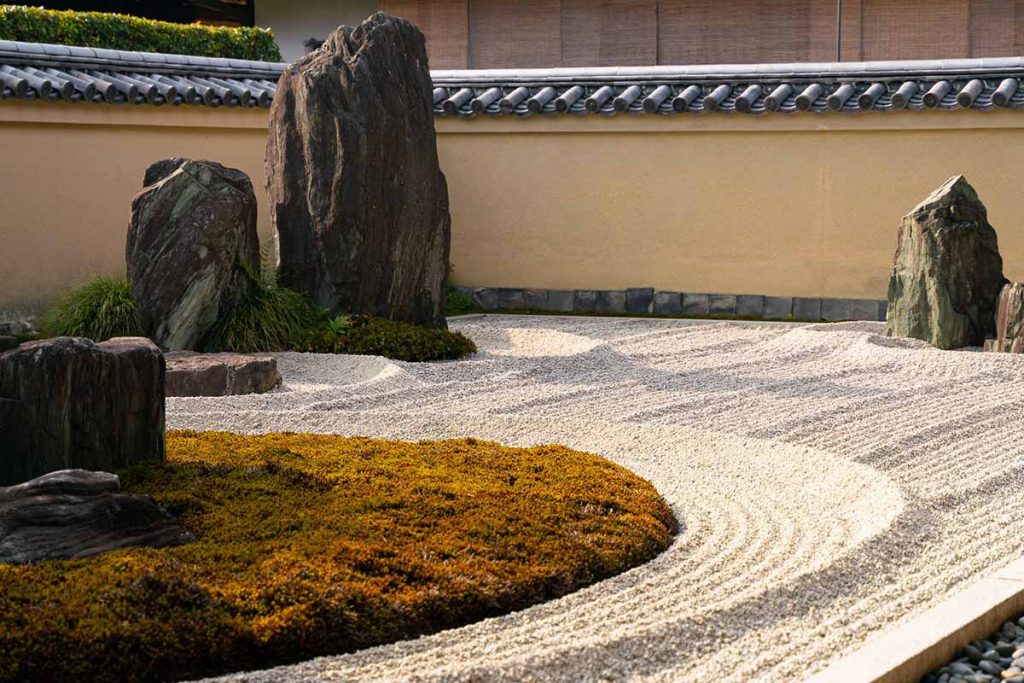 house yard with gravel as a lawn alternative