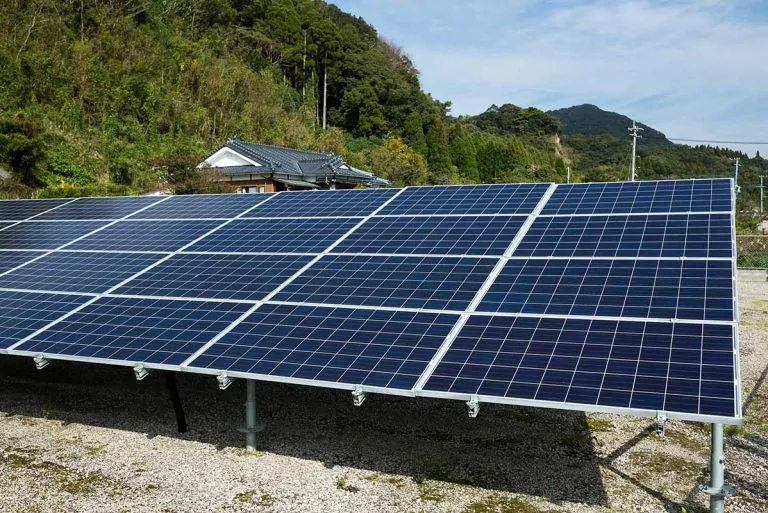 Ground Mount Solar Systems: Pros and Cons