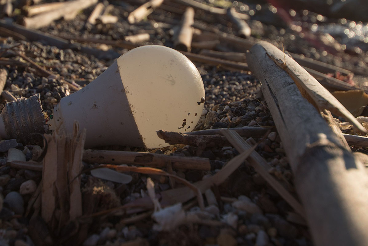 how to dispose of LED light bulbs