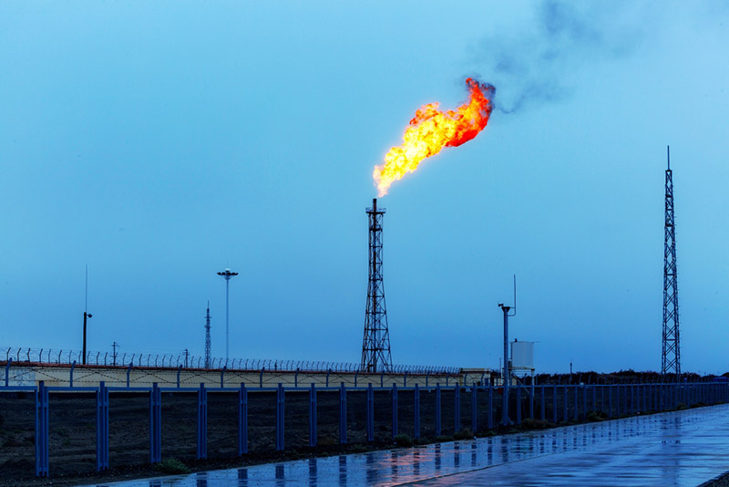 natural gas plant pipeline flames