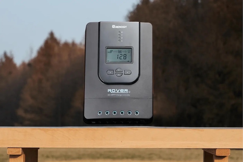 Renogy Rover with temperature sensor