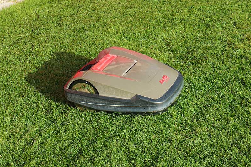 robot electric lawn mower